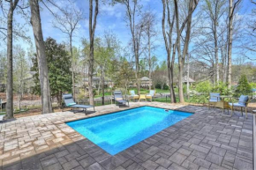 Porch Paradise by AvantStay New Pool Firepit